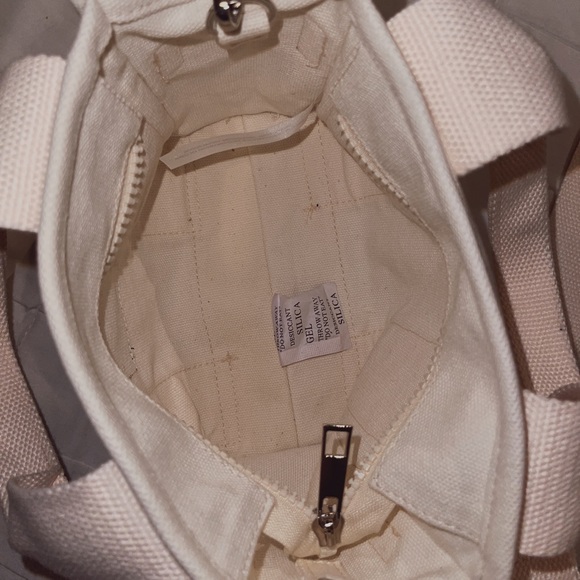 ⭐️HOST PICK⭐️ BDG Mini Serena Tote - Picture 3 of 3